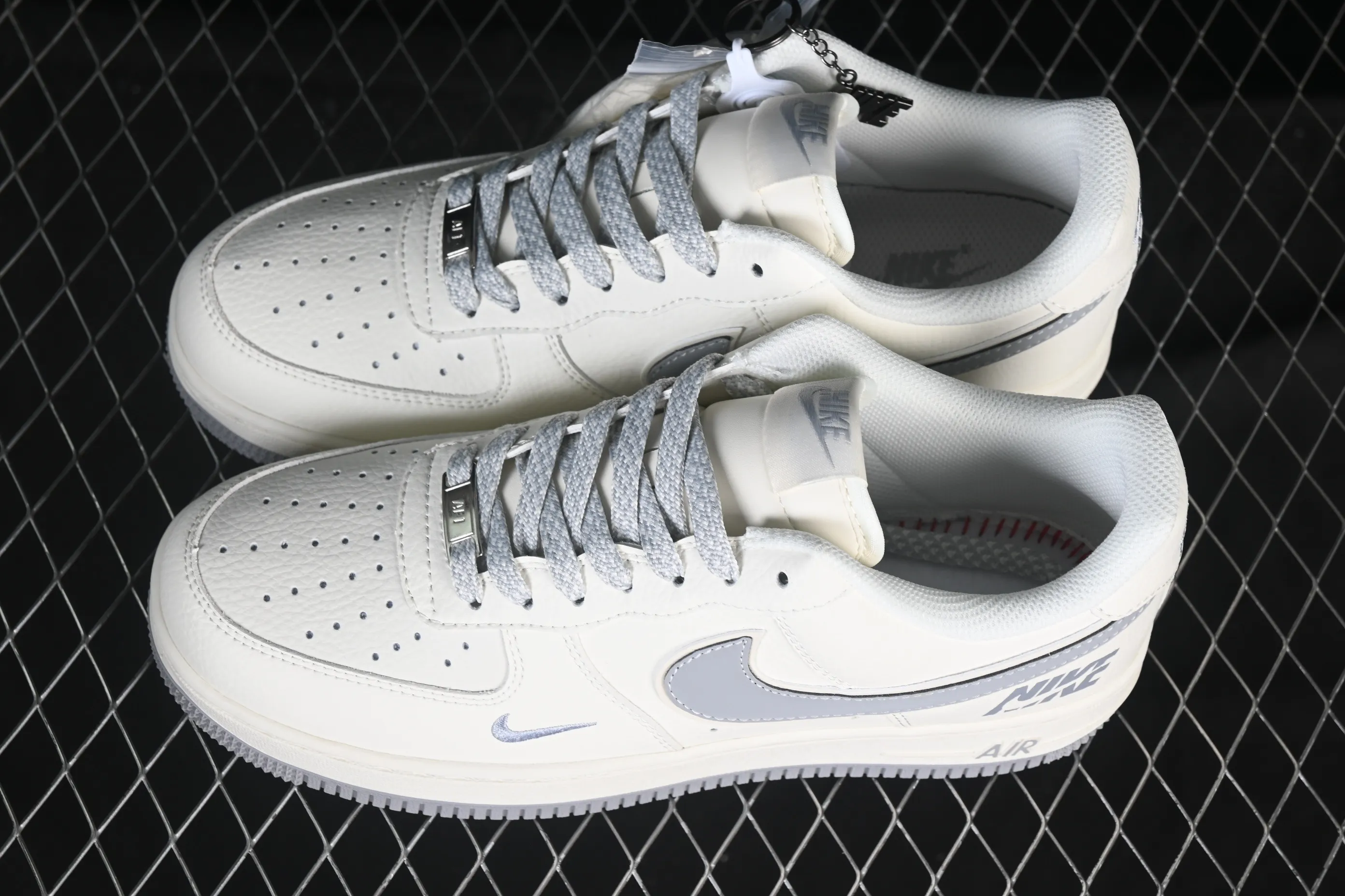 All Categories Nk Air Force 1 Air Force Series Nk Air Force 1 Low Air Force Low Nike Air Force 1'07 Low Gray Label Air Force One Low Casual Shoes CS5288-042